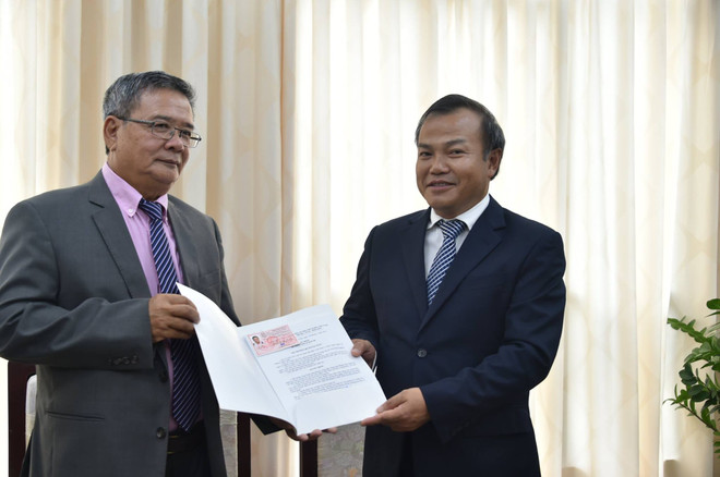 Remise de l'attestation de consul d'honneur du Vietnam en Nouvelle-Calédonie ảnh 1 Remise de l'attestation de consul d'honneur du Vietnam en Nouvelle-Calédonie ảnh 1