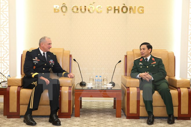 Le chef d’état-major général reçoit le commandant de l’U.S. Army Pacific ảnh 1 Le chef d’état-major général reçoit le commandant de l’U.S. Army Pacific ảnh 1