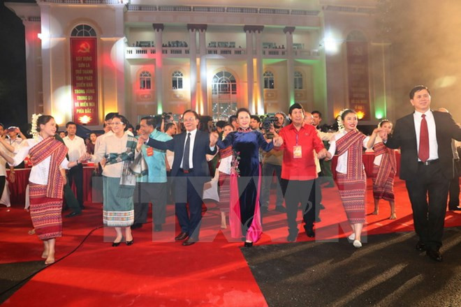 Ouverture du 2e Festival culturel, sportif et touristique Vietnam-Laos ảnh 1 Ouverture du 2e Festival culturel, sportif et touristique Vietnam-Laos ảnh 1