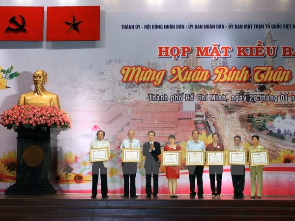 Têt 2016: Ho Chi Minh-Ville rencontre des Viet Kieu ảnh 3 Têt 2016: Ho Chi Minh-Ville rencontre des Viet Kieu ảnh 3