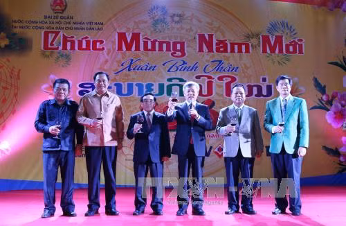 Réception pour saluer le Têt et le succès du 12e Congrès du PCV ảnh 1