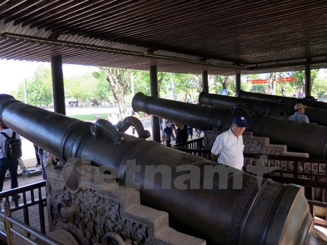 Six anciens objets de la dynastie des Nguyên reconnus trésors nationaux ảnh 1 Six anciens objets de la dynastie des Nguyên reconnus trésors nationaux ảnh 1