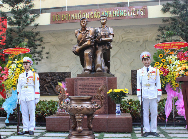 Inauguration du mémorial des commandos ayant attaqué la radio de Saïgon en 1968 ảnh 1 Inauguration du mémorial des commandos ayant attaqué la radio de Saïgon en 1968 ảnh 1