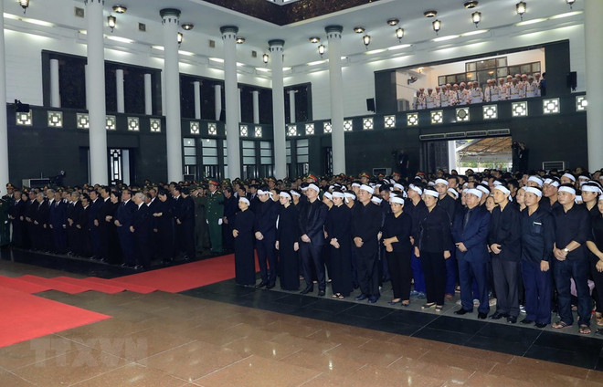 Des images émotionnelles à la cérémonie commémorative du président Tran Dai Quang ảnh 4 Des images émotionnelles à la cérémonie commémorative du président Tran Dai Quang ảnh 4