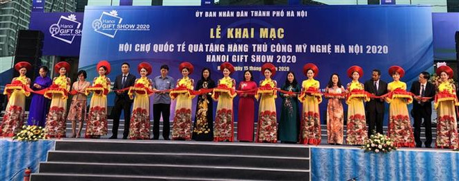 Ouverture de la foire Hanoi Gift Show 2020 ảnh 1 Ouverture de la foire Hanoi Gift Show 2020 ảnh 1