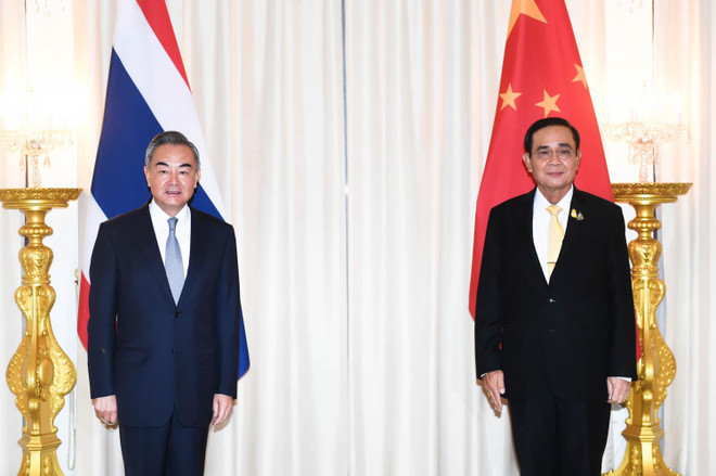 Le ministre chinois des Affaires étrangères en visite officielle en Thaïlande ảnh 1 Le ministre chinois des Affaires étrangères en visite officielle en Thaïlande ảnh 1