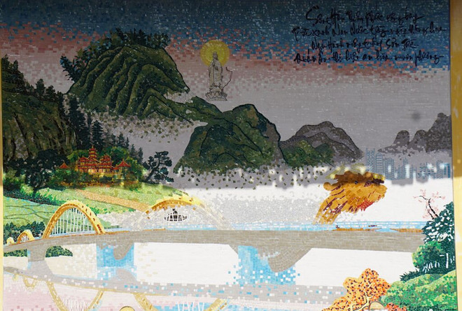 Les 16 mosaïques de la pagode Quan Thê Âm établissent un record ảnh 2 Les 16 mosaïques de la pagode Quan Thê Âm établissent un record ảnh 2