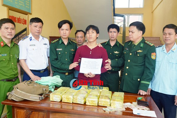 Un Laotien arrêté pour trafic de drogue dans la province de Ha Tinh ảnh 1 Un Laotien arrêté pour trafic de drogue dans la province de Ha Tinh ảnh 1