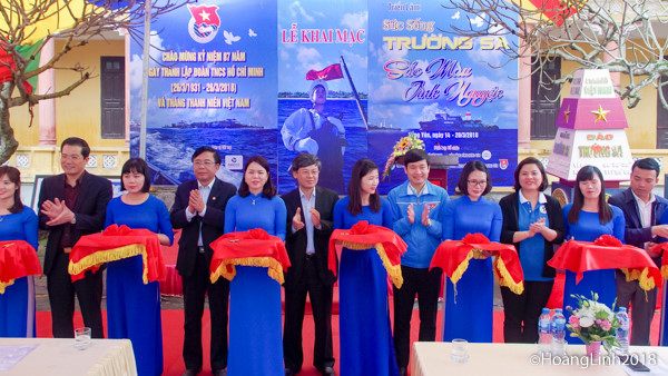 Exposition «La vitalité de Truong Sa – Le volontariat dans tous ses éclats» ảnh 1 Exposition «La vitalité de Truong Sa – Le volontariat dans tous ses éclats» ảnh 1