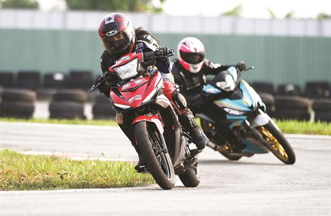 Des femmes grisées par la vitesse ảnh 2 Des femmes grisées par la vitesse ảnh 2