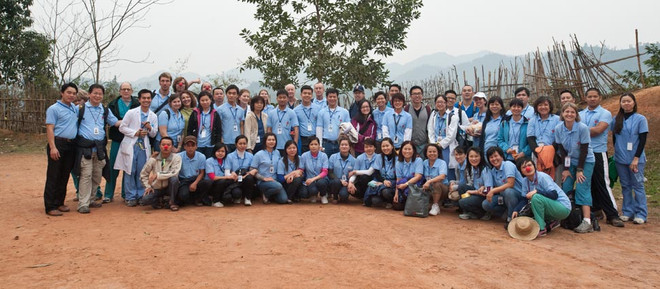 Soins médicaux gratuits d’une fondation américaine pour les pauvres à Quang Tri ảnh 1 Soins médicaux gratuits d’une fondation américaine pour les pauvres à Quang Tri ảnh 1