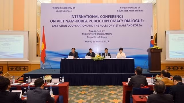 Rôle du Vietnam et de la R. de Corée dans la coopération en Asie de l’Est ảnh 1