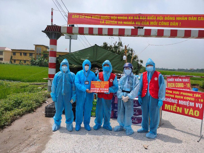 La solidarité au cœur de la tourmente épidémique ảnh 1 La solidarité au cœur de la tourmente épidémique ảnh 1