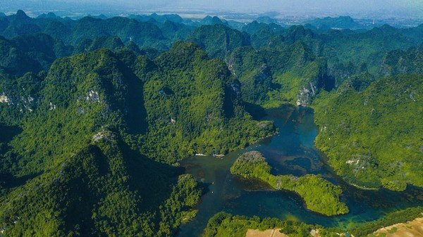 Année nationale du tourisme 2021: Ninh Binh, terre de l’ancienne capitale millénaire ảnh 2 Année nationale du tourisme 2021: Ninh Binh, terre de l’ancienne capitale millénaire ảnh 2