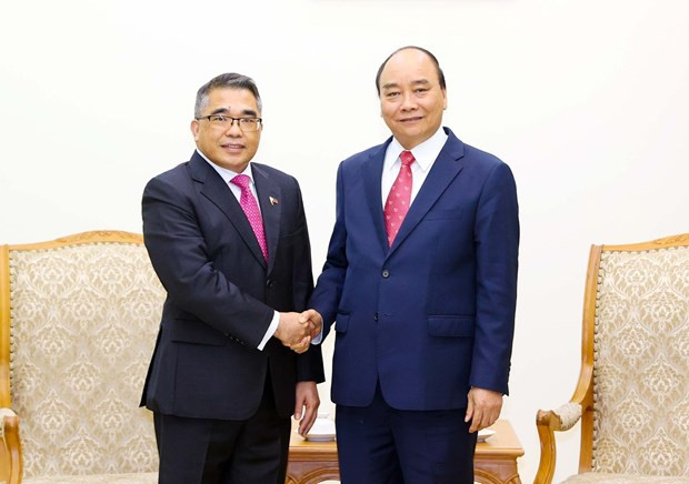 Le Premier ministre Nguyên Xuân Phuc reçoit l'ambassadeur des Philippines ảnh 1 Le Premier ministre Nguyên Xuân Phuc reçoit l'ambassadeur des Philippines ảnh 1