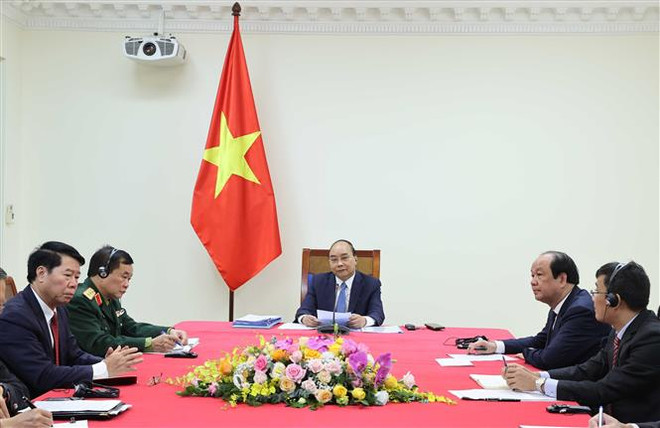 Les PM vietnamien et cambodgien s’entretiennent en ligne ảnh 1 Les PM vietnamien et cambodgien s’entretiennent en ligne ảnh 1