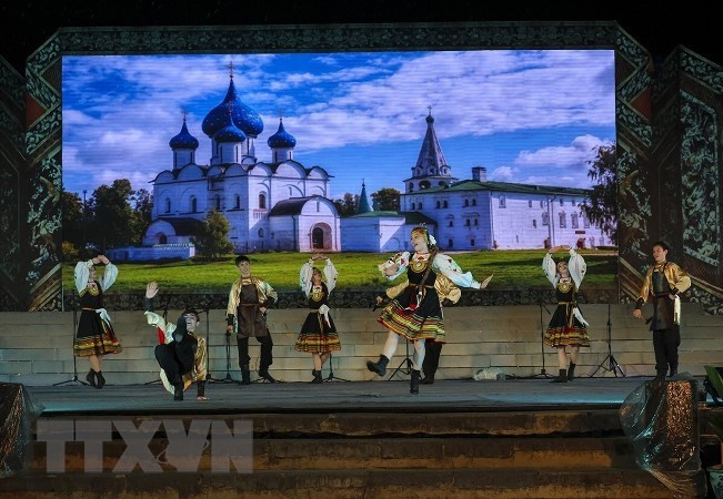 Le Festival de Hue continue d'offrir au public des programmes originaux ảnh 1 Le Festival de Hue continue d'offrir au public des programmes originaux ảnh 1