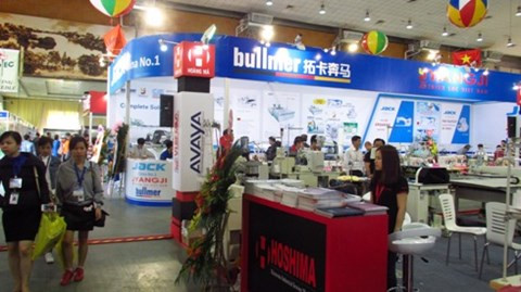 Textile : ouverture de l’exposition internationale HANOITEX 2016 ảnh 1 Textile : ouverture de l’exposition internationale HANOITEX 2016 ảnh 1