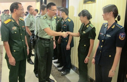 Vietnam-Chine : renforcement des échanges entre de jeunes officiers ảnh 1 Vietnam-Chine : renforcement des échanges entre de jeunes officiers ảnh 1