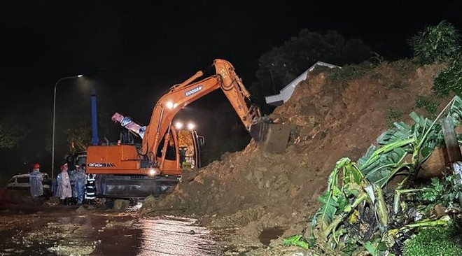 Le PM demande de se concentrer sur le règlement des conséquences du glissement de terrain au col de Bao Loc ảnh 1 Le PM demande de se concentrer sur le règlement des conséquences du glissement de terrain au col de Bao Loc ảnh 1