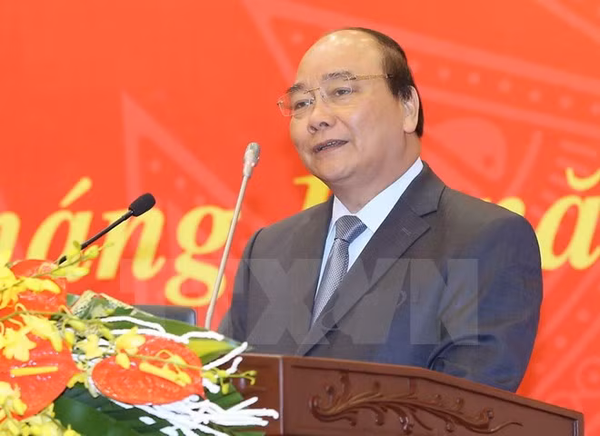 Le Premier ministre à la Conférence sur la Résolution du 4ème plénum du CC du PCV ảnh 1
