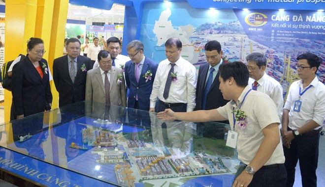 Foire du commerce et de l’investissement autour du corridor économique Est-Ouest à Da Nang ảnh 1 Foire du commerce et de l’investissement autour du corridor économique Est-Ouest à Da Nang ảnh 1