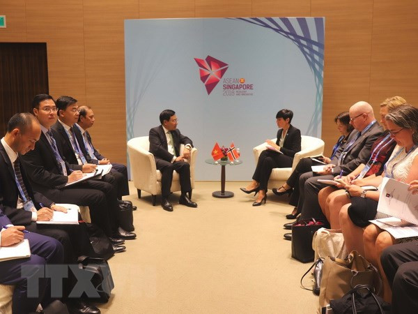 AMM-51 : le vice-PM Pham Binh Minh rencontre les ministres cambodgien et norvégien ảnh 2 AMM-51 : le vice-PM Pham Binh Minh rencontre les ministres cambodgien et norvégien ảnh 2