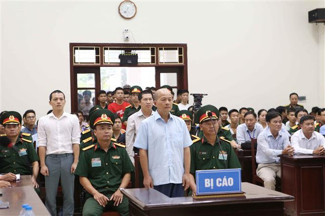 Le procès de Dinh Ngoc Hê et ses complices : l’heure du verdict ảnh 1 Le procès de Dinh Ngoc Hê et ses complices : l’heure du verdict ảnh 1