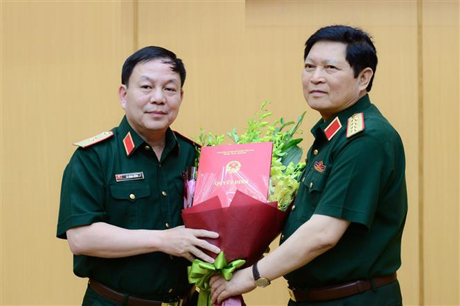 Le général de brigade Lê Dang Dung prend les rênes de Viettel ảnh 1 Le général de brigade Lê Dang Dung prend les rênes de Viettel ảnh 1
