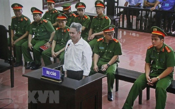 Peine réduite pour un homme condamné pour subversion ảnh 1