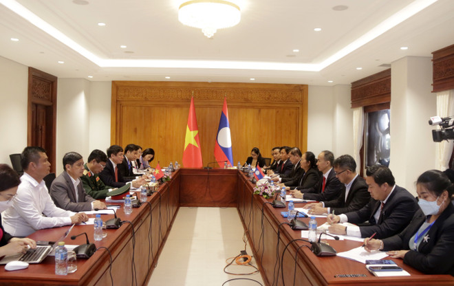 Vietnam-Laos: Promouvoir la coopération entre les Commisions de la Défense et de la Sécurité de l'AN ảnh 2 Vietnam-Laos: Promouvoir la coopération entre les Commisions de la Défense et de la Sécurité de l'AN ảnh 2