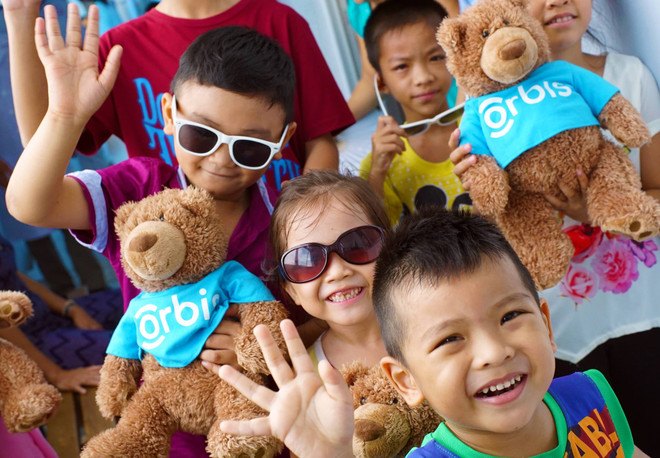 Orbis: dépistage des maladies oculaires auprès de 60.000 enfants dans le Delta du Mékong en 2023 ảnh 1 Orbis: dépistage des maladies oculaires auprès de 60.000 enfants dans le Delta du Mékong en 2023 ảnh 1