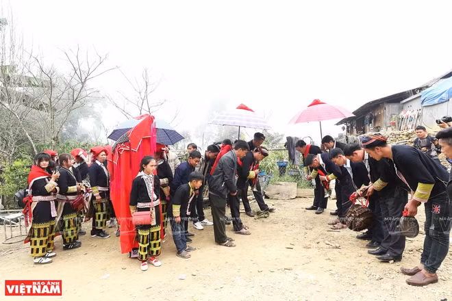 Originalités du mariage des Dao rouges à Lào Cai ảnh 2