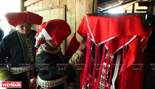 Originalités du mariage des Dao rouges à Lào Cai ảnh 3 Originalités du mariage des Dao rouges à Lào Cai ảnh 3