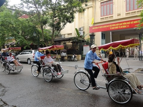 Hausse du nombre de touristes étrangers à Hanoï et à Thua Thiên-Huê au premier semestre ảnh 1 Hausse du nombre de touristes étrangers à Hanoï et à Thua Thiên-Huê au premier semestre ảnh 1