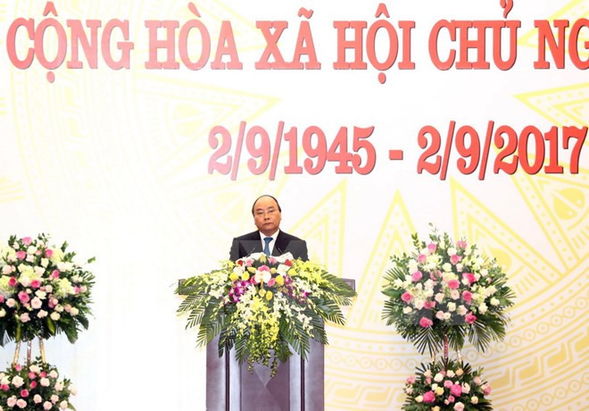 Le PM Nguyên Xuân Phuc donne un banquet à l’occasion de la Fête nationale ảnh 1 Le PM Nguyên Xuân Phuc donne un banquet à l’occasion de la Fête nationale ảnh 1