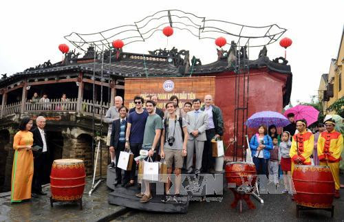 Afflux de touristes étrangers lors du premier jour de l'année ảnh 1 Afflux de touristes étrangers lors du premier jour de l'année ảnh 1