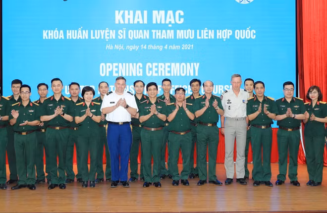Ouverture d’une formation d’officiers d’état-major de l'ONU ảnh 3