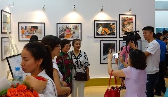 Les jeunes se donnent la main pour adoucir la douleur de l’agent orange ảnh 2 Les jeunes se donnent la main pour adoucir la douleur de l’agent orange ảnh 2