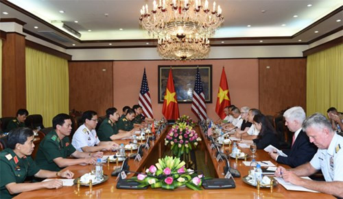 Le Vietnam tisse des liens dans la défense avec les Etats-Unis et le Cambodge ảnh 1 Le Vietnam tisse des liens dans la défense avec les Etats-Unis et le Cambodge ảnh 1