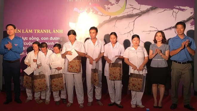 Les jeunes se donnent la main pour adoucir la douleur de l’agent orange ảnh 1 Les jeunes se donnent la main pour adoucir la douleur de l’agent orange ảnh 1