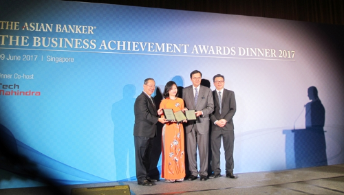 Vietcombank reçoit trois prix internationaux ảnh 1 Vietcombank reçoit trois prix internationaux ảnh 1