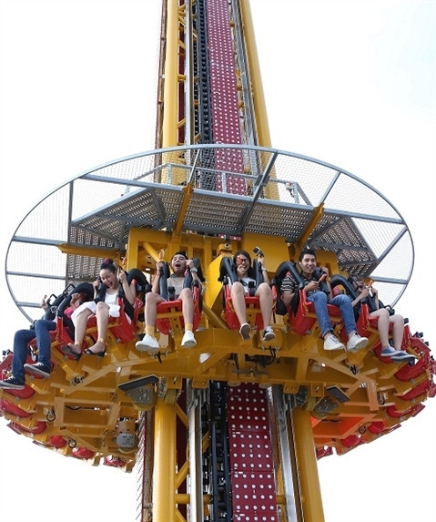 Dà Nang : Inauguration de la plus haute tour de chute libre au Vietnam ảnh 1 Dà Nang : Inauguration de la plus haute tour de chute libre au Vietnam ảnh 1