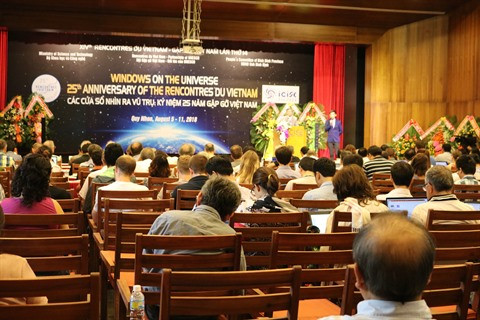 "Les fenêtres sur l’univers" en discussion à Quy Nhon ảnh 1 "Les fenêtres sur l’univers" en discussion à Quy Nhon ảnh 1