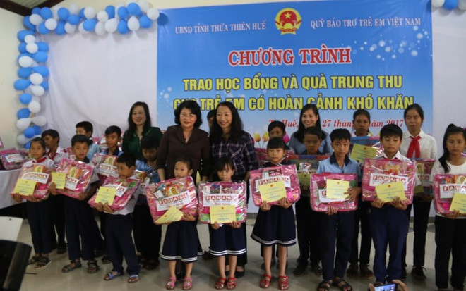 La vice-présidente Dang Thi Ngoc Thinh au 30ème anniversaire des villages SOS Vietnam ảnh 1 La vice-présidente Dang Thi Ngoc Thinh au 30ème anniversaire des villages SOS Vietnam ảnh 1