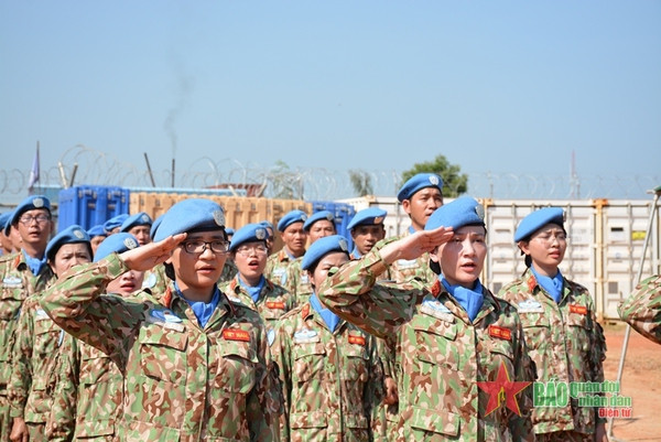 La voie vers l'égalité des sexes dans la vie politique et publique au Vietnam ảnh 3 La voie vers l'égalité des sexes dans la vie politique et publique au Vietnam ảnh 3