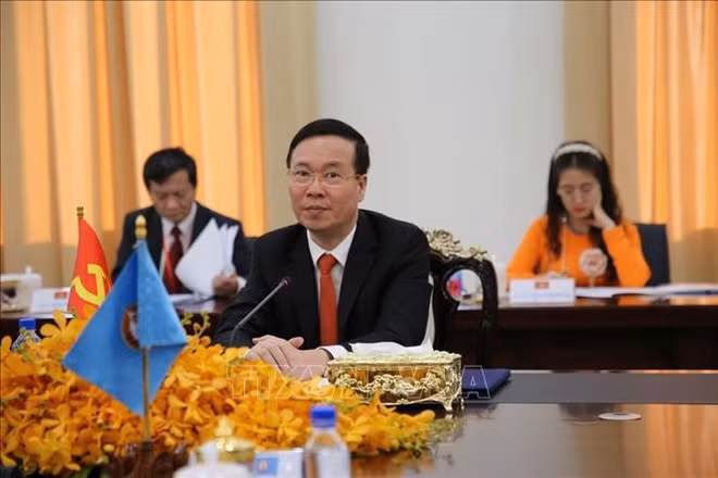 Visite d'une délégation du Parti vietnamien au Cambodge ảnh 1
