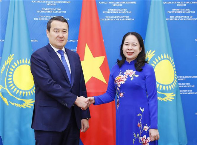 La vice-présidente Vo Thi Anh Xuan termine son voyage au Kazakhstan ảnh 1 La vice-présidente Vo Thi Anh Xuan termine son voyage au Kazakhstan ảnh 1