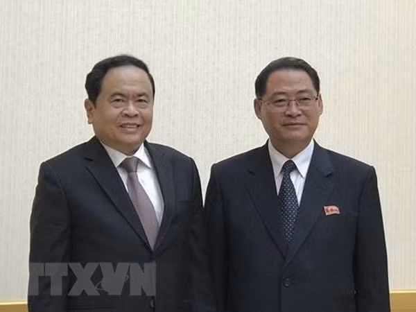 Une délégation du PCV en visite en RPDC ảnh 1