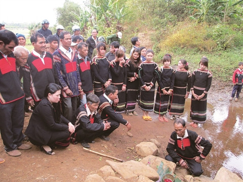 Les Êdê célèbrent le culte de l’eau, source intarissable de bienfaits ảnh 1 Les Êdê célèbrent le culte de l’eau, source intarissable de bienfaits ảnh 1